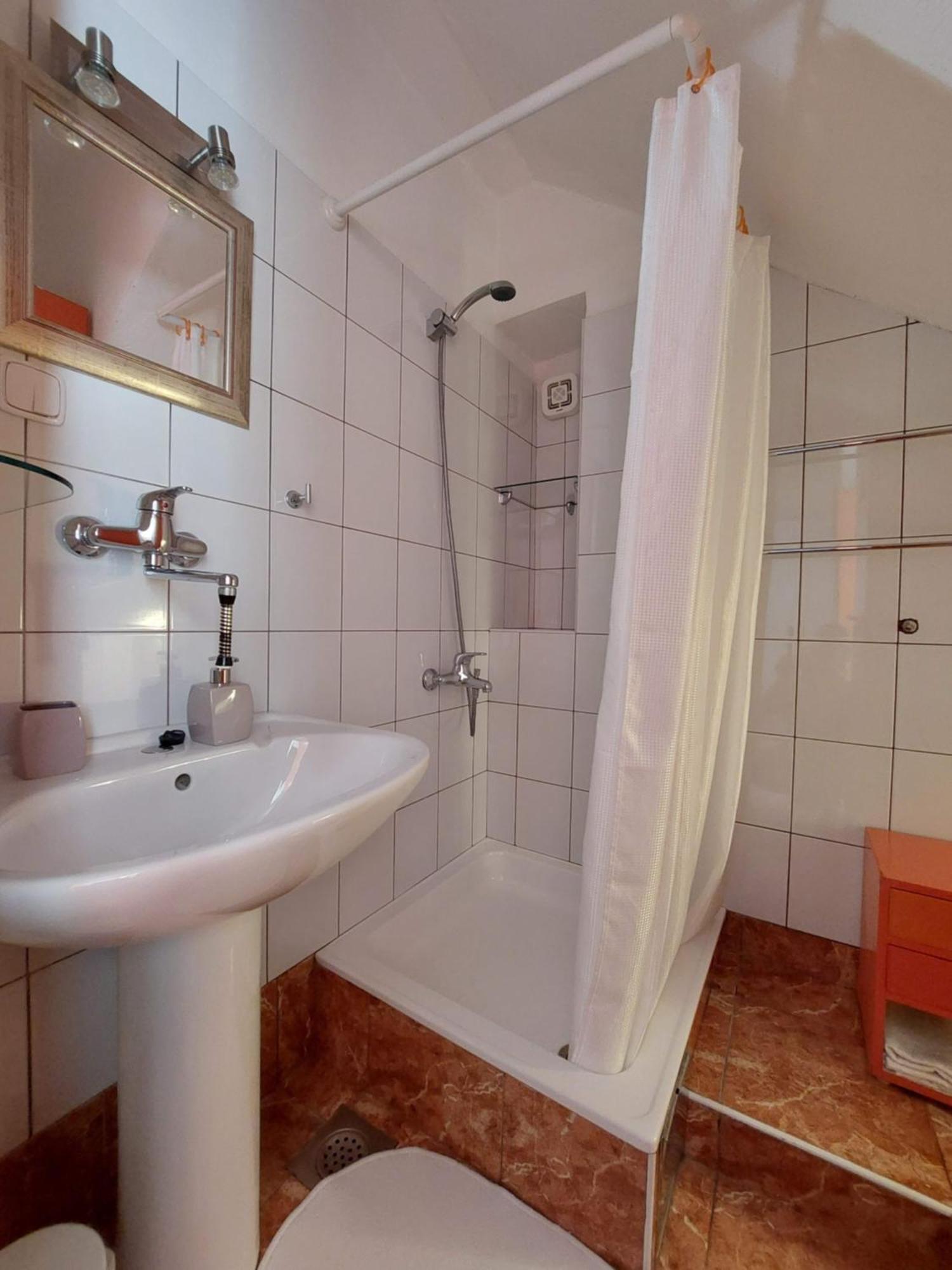 Apartment In Vis Historic Center - Mikula, Ljubica, Toma Exterior photo