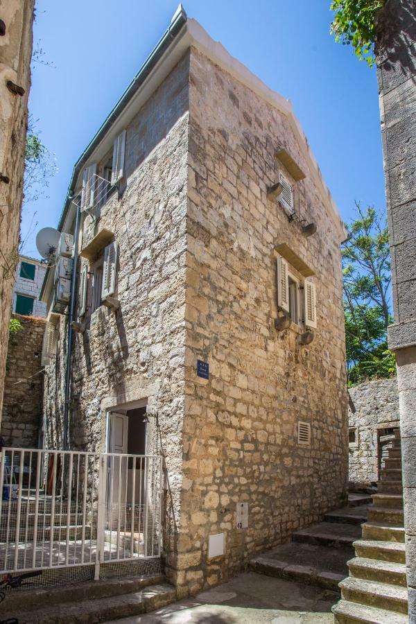 Apartment In Vis Historic Center - Mikula, Ljubica, Toma Exterior photo